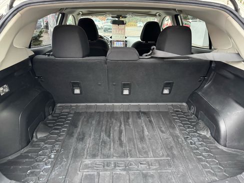 Used 2019 Subaru Crosstrek 2.0i Premium w/ Moonroof Package image 12