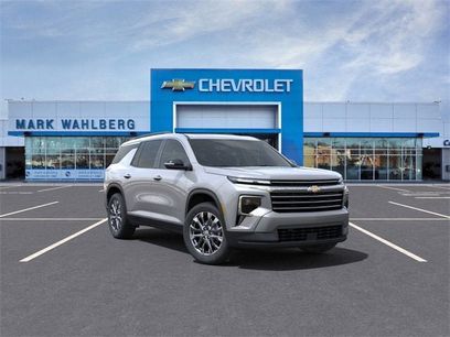 New 2025 Chevrolet Traverse LT w/ Enhanced Driving Package