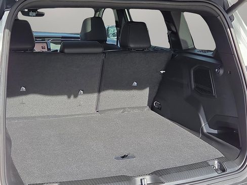 New 2026 Jeep Cherokee Limited image 8