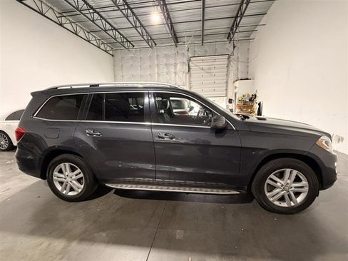 Used 2013 Mercedes-Benz GL 450 4MATIC image 4