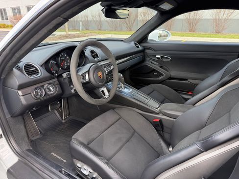 Used 2022 Porsche 718 Cayman GTS image 37