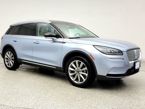 Used 2022 Lincoln Corsair AWD w/ Premium Package image 3