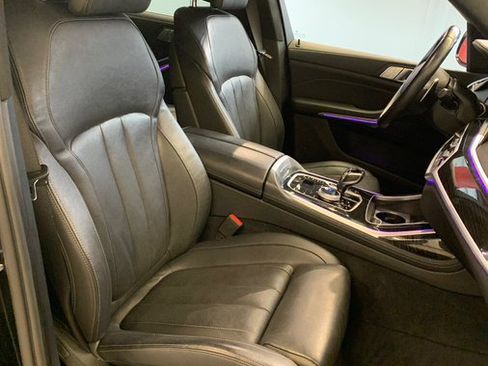 Used 2022 BMW X7 xDrive40i w/ M Sport Package AWD/4WD image 93