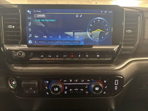 Used 2024 Chevrolet Silverado 1500 LTZ image 25