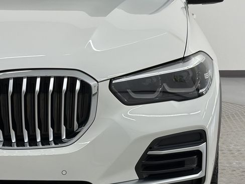Used 2022 BMW X5 xDrive40i w/ Premium Package AWD/4WD image 12