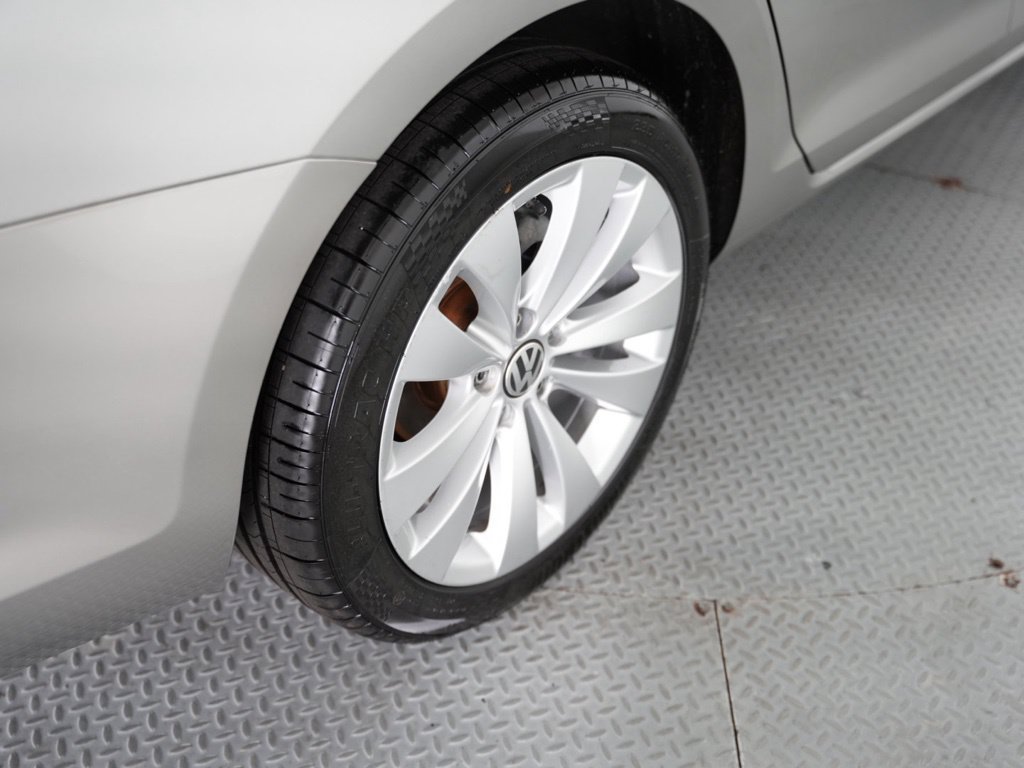 Used 2015 Volkswagen Golf TDI S FWD image 56