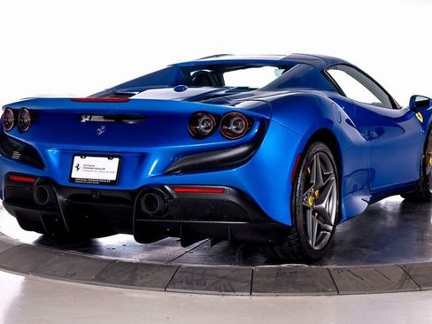 Used 2023 Ferrari F8 Tributo image 11