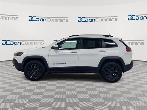 Used 2020 Jeep Cherokee Latitude image 5