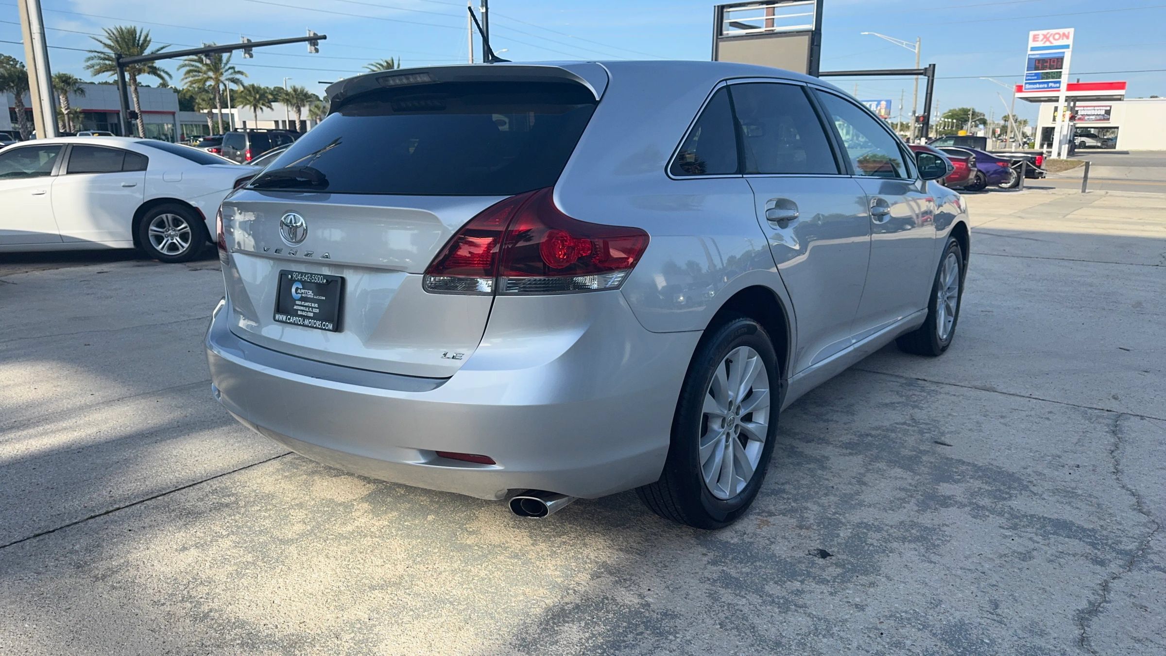 Used 2013 Toyota Venza LE FWD image 5