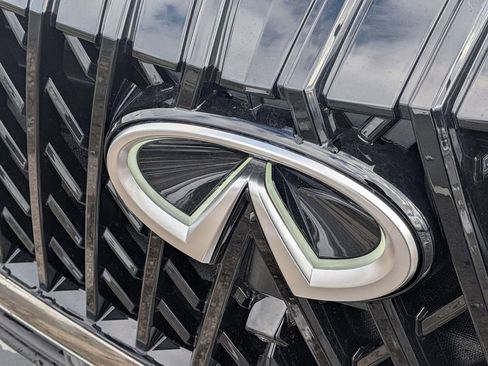 New 2026 INFINITI QX80 4WD w/ Sport Exterior Package image 9