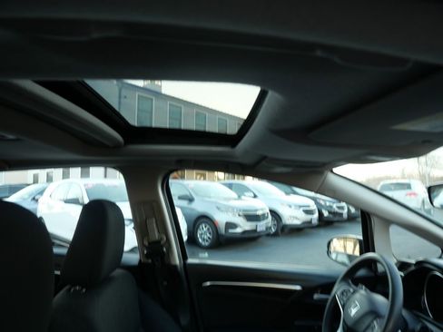 Used 2015 Honda Fit EX-L image 28