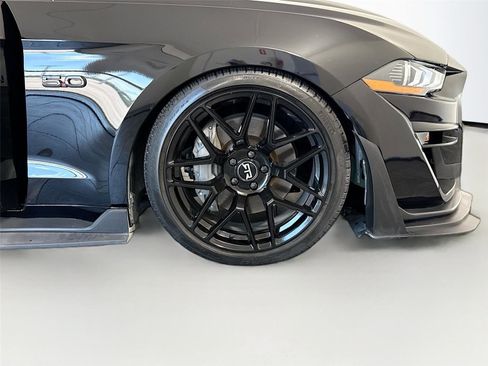 Used 2021 Ford Mustang GT w/ Equipment Group 301A RWD image 30