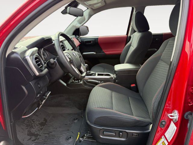 Used 2023 Toyota Tacoma SR5 AWD/4WD image 9