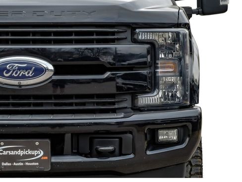Used 2019 Ford F250 Lariat w/ Lariat Ultimate Package image 50