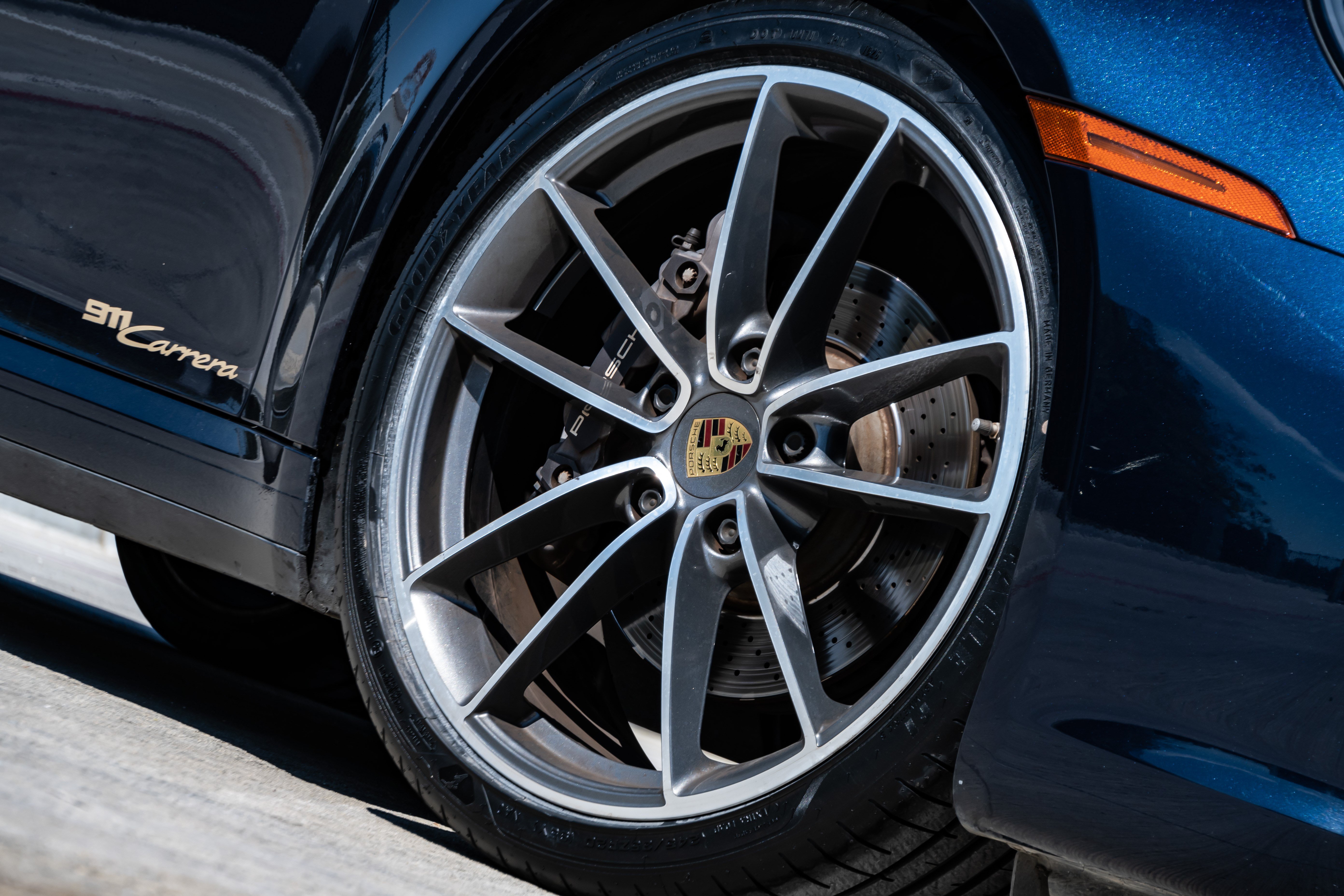 Used 2020 Porsche 911 Carrera RWD image 36