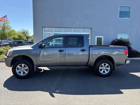 Used 2015 Nissan Titan S AWD/4WD image 2
