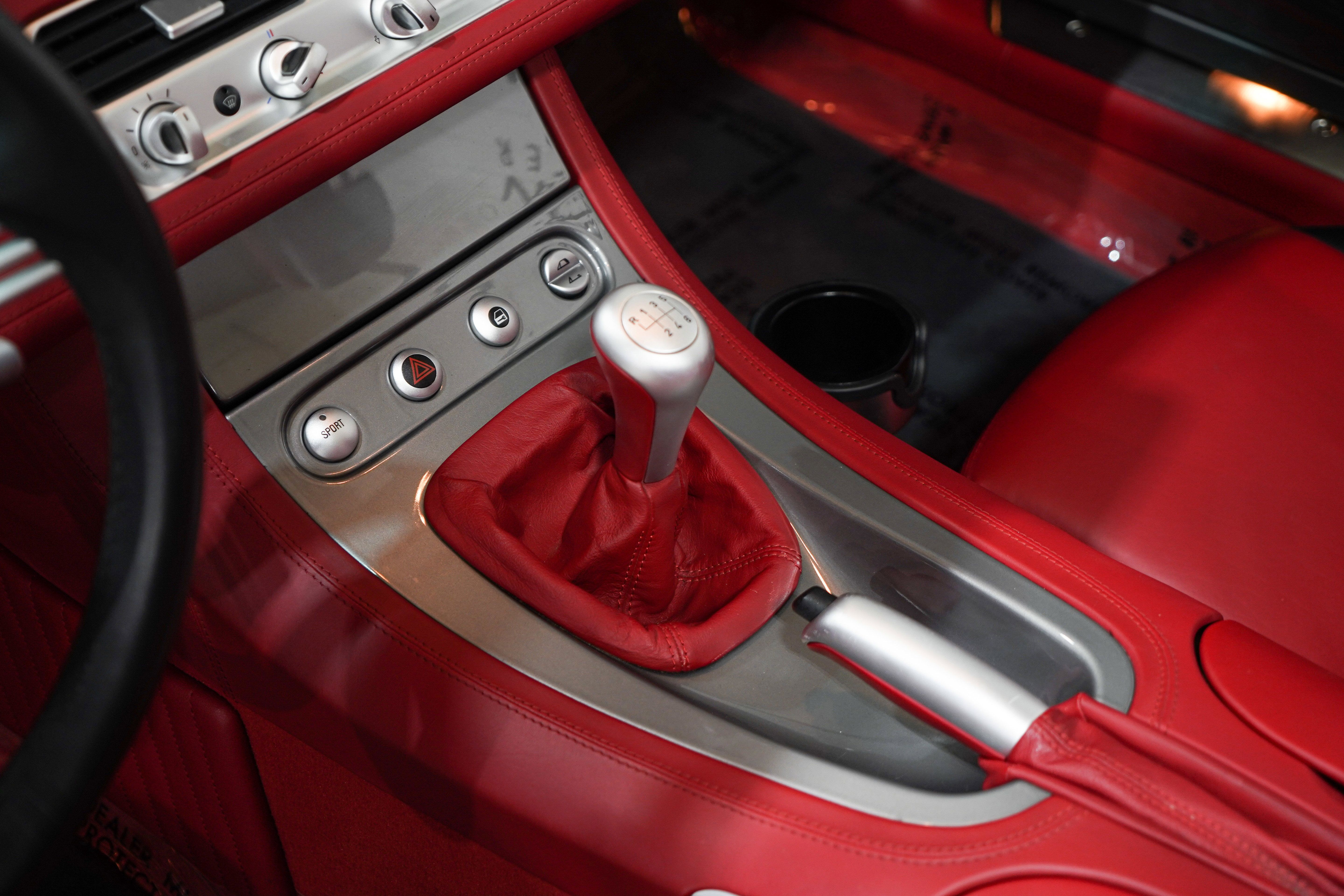 Used 2000 BMW Z8 RWD image 13
