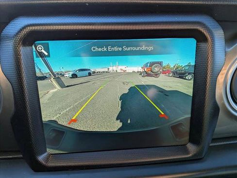 Used 2023 Jeep Gladiator Overland w/ Cold Weather Group image 14