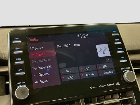 Used 2019 Toyota Avalon XLE image 21