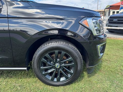 Used 2019 Ford Expedition Limited w/ Equipment Group 301A RWD image 7