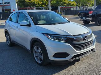 Used 2022 Honda HR-V LX video 3