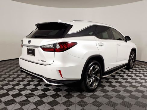 Used 2018 Lexus RX 450hL Luxury w/ Cold Area Package (CT) AWD/4WD image 4