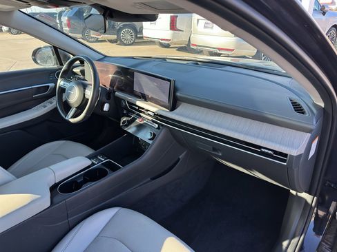 Used 2024 Hyundai Sonata Limited image 31