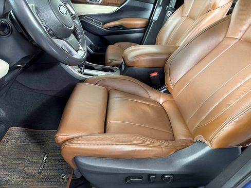 Used 2019 Subaru Ascent Touring AWD/4WD image 11