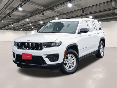 Used 2024 Jeep Grand Cherokee Laredo