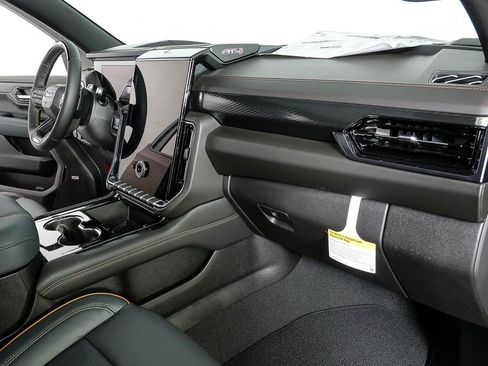 New 2026 GMC Yukon AT4 w/ AT4 Premium Plus Package AWD/4WD image 25