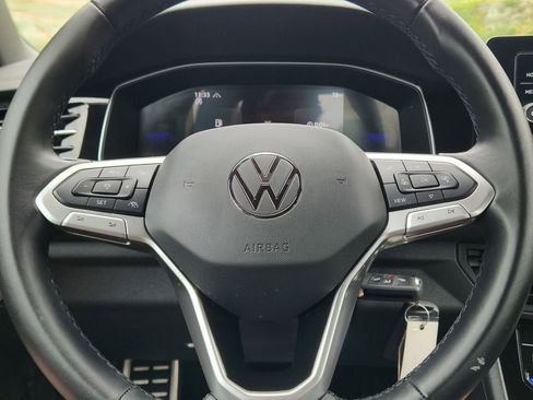 Certified 2025 Volkswagen Jetta Sport image 18