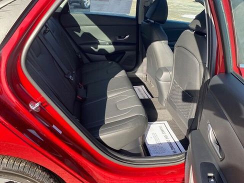 New 2023 Hyundai Elantra Limited image 14