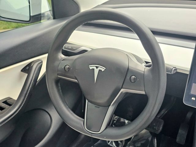 Used 2021 Tesla Model Y Long Range AWD/4WD image 32