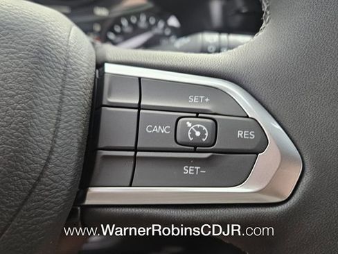 New 2026 Jeep Compass Latitude image 24