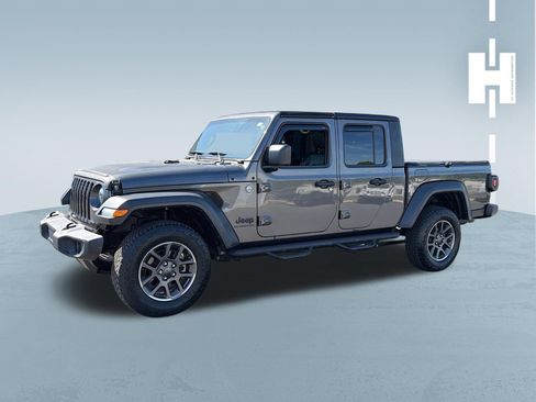 Used 2020 Jeep Gladiator Sport w/ Quick Order Package 24S AWD/4WD image 2
