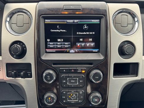 Used 2014 Ford F150 Platinum image 22