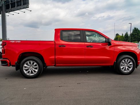 Used 2019 Chevrolet Silverado 1500 Custom image 9