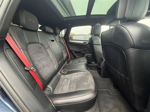 Used 2018 Porsche Macan GTS AWD/4WD image 32