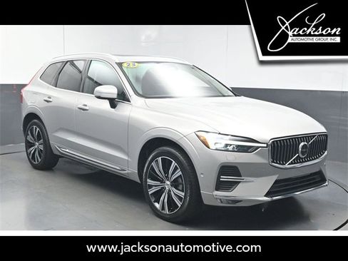 Used 2023 Volvo XC60 B5 Plus w/ Protection Package Premier image 1