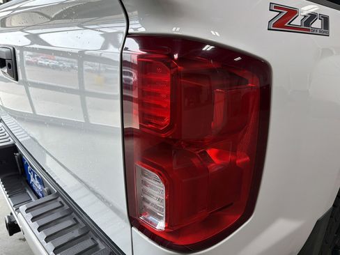 Used 2017 Chevrolet Silverado 1500 LTZ Z71 w/ Redline Edition image 11