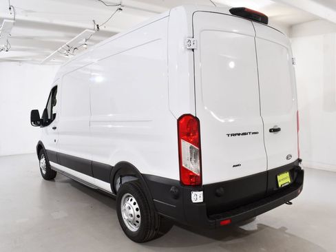 New 2026 Ford Transit 250 148 Medium Roof Extended AWD w/ Load Area Protection Package image 15