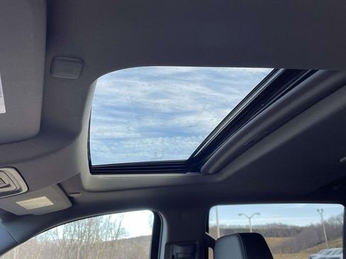 New 2026 GMC Sierra 1500 SLT w/ SLT Premium Plus Package image 18