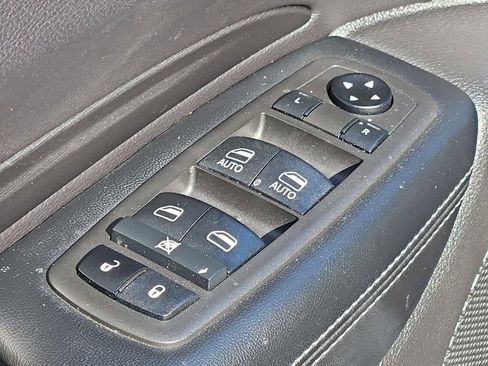 Used 2021 Dodge Durango SXT w/ 3rd Row Seating Group image 18