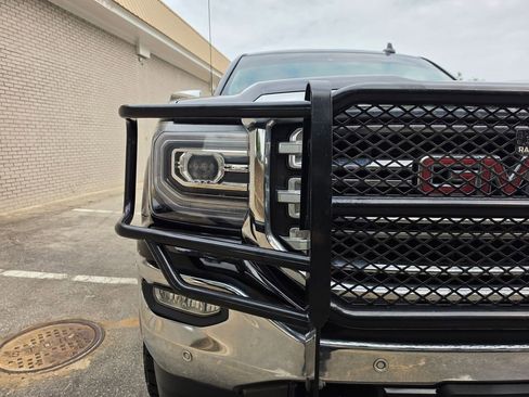 Used 2018 GMC Sierra 1500 SLT AWD/4WD image 17