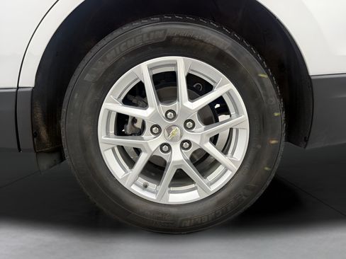 Used 2022 Chevrolet Equinox LS w/ LS Convenience Package FWD image 27