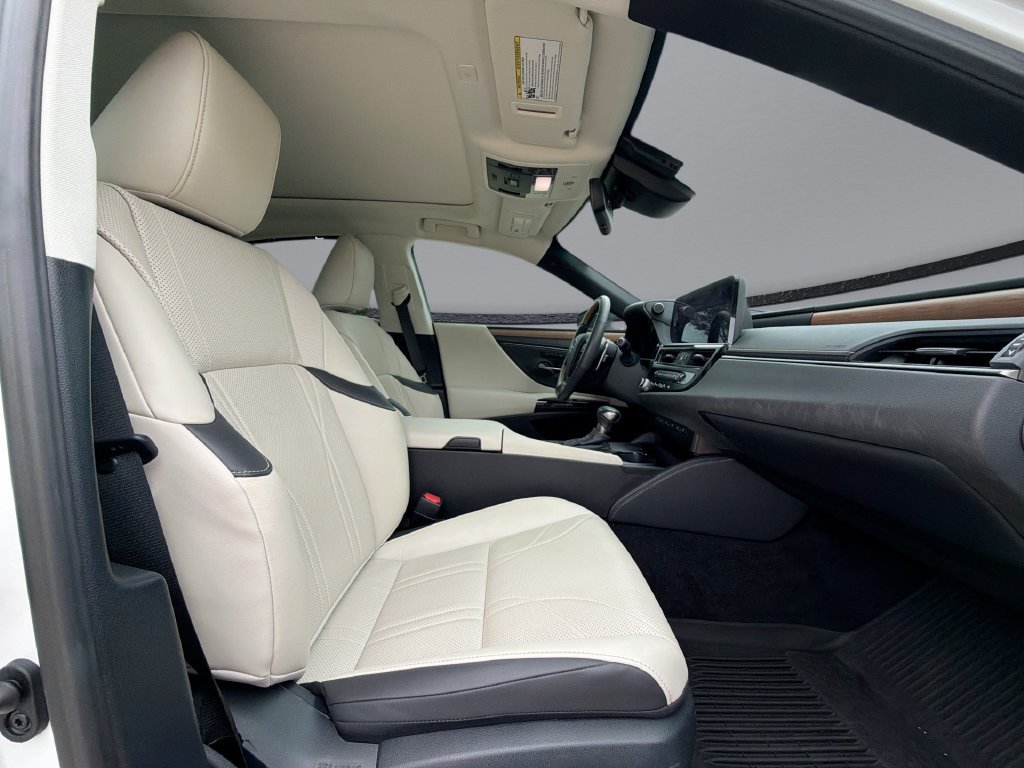 Used 2024 Lexus ES 350 Ultra Luxury w/ Accessory Package (Z2) FWD image 16