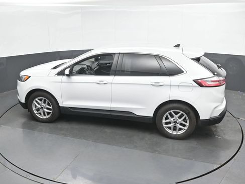 Used 2024 Ford Edge SEL AWD/4WD image 35