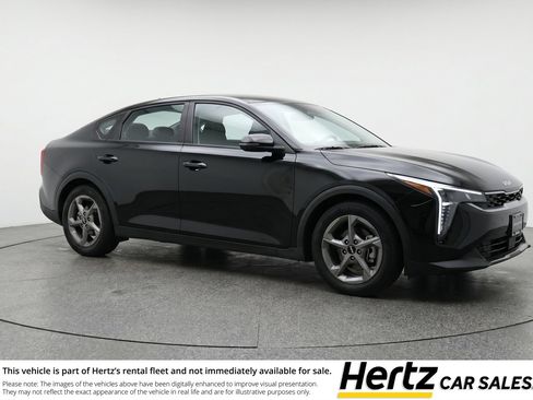 Used 2025 Kia K4 FWD image 1