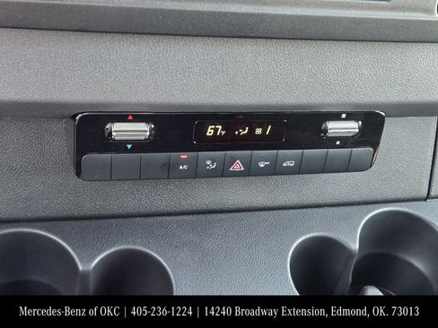 Used 2025 Mercedes-Benz Sprinter 2500 image 19