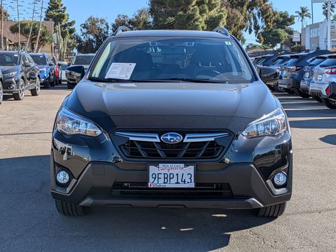 Used 2023 Subaru Crosstrek 2.0i Premium image 2